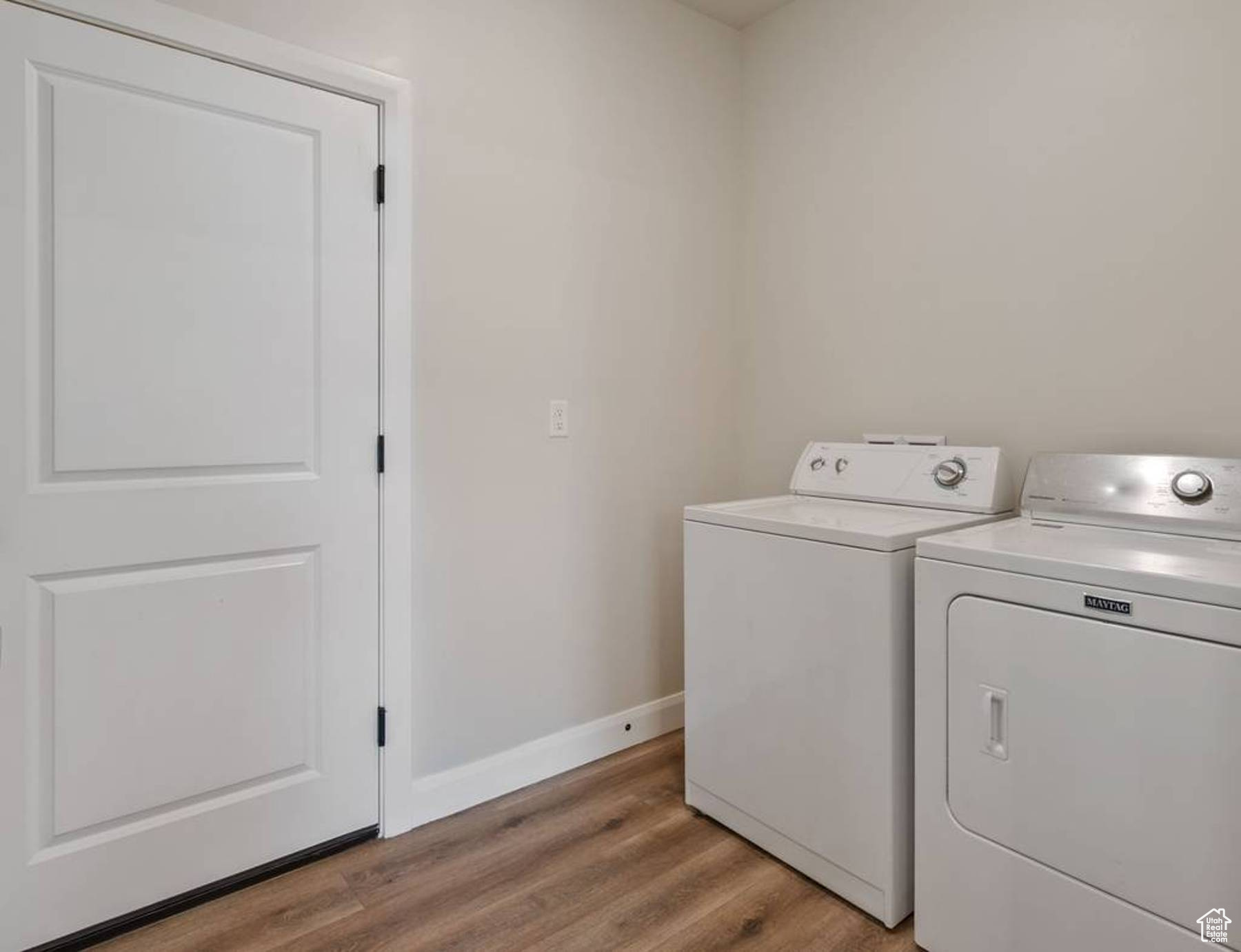 WARNER GATEWAY - Residential