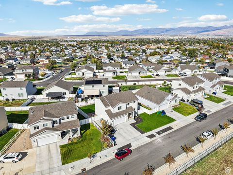 Tiny photo for 3936 S SENNIE DR, Magna, UT 84044 (MLS # 2117673)