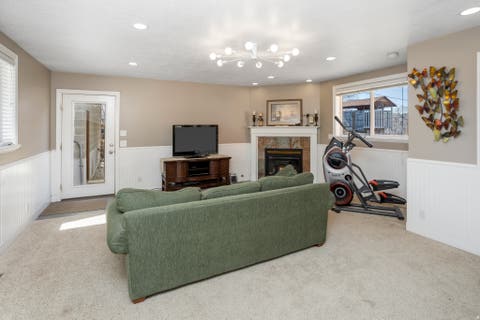 Tiny photo for 235 W 1400 N, Bountiful, UT 84010 (MLS # 2177240)