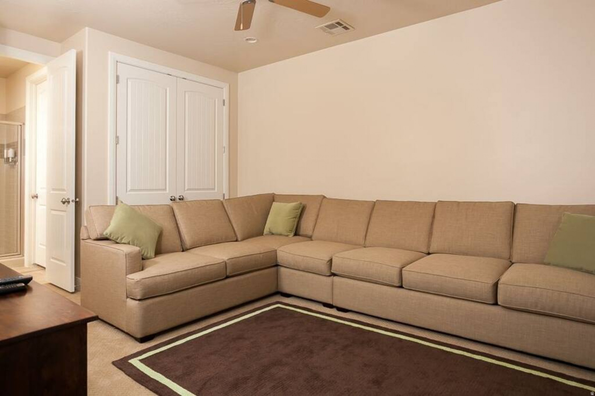 CORAL RIDGE TOWNHOMES PH 3-B - Residential