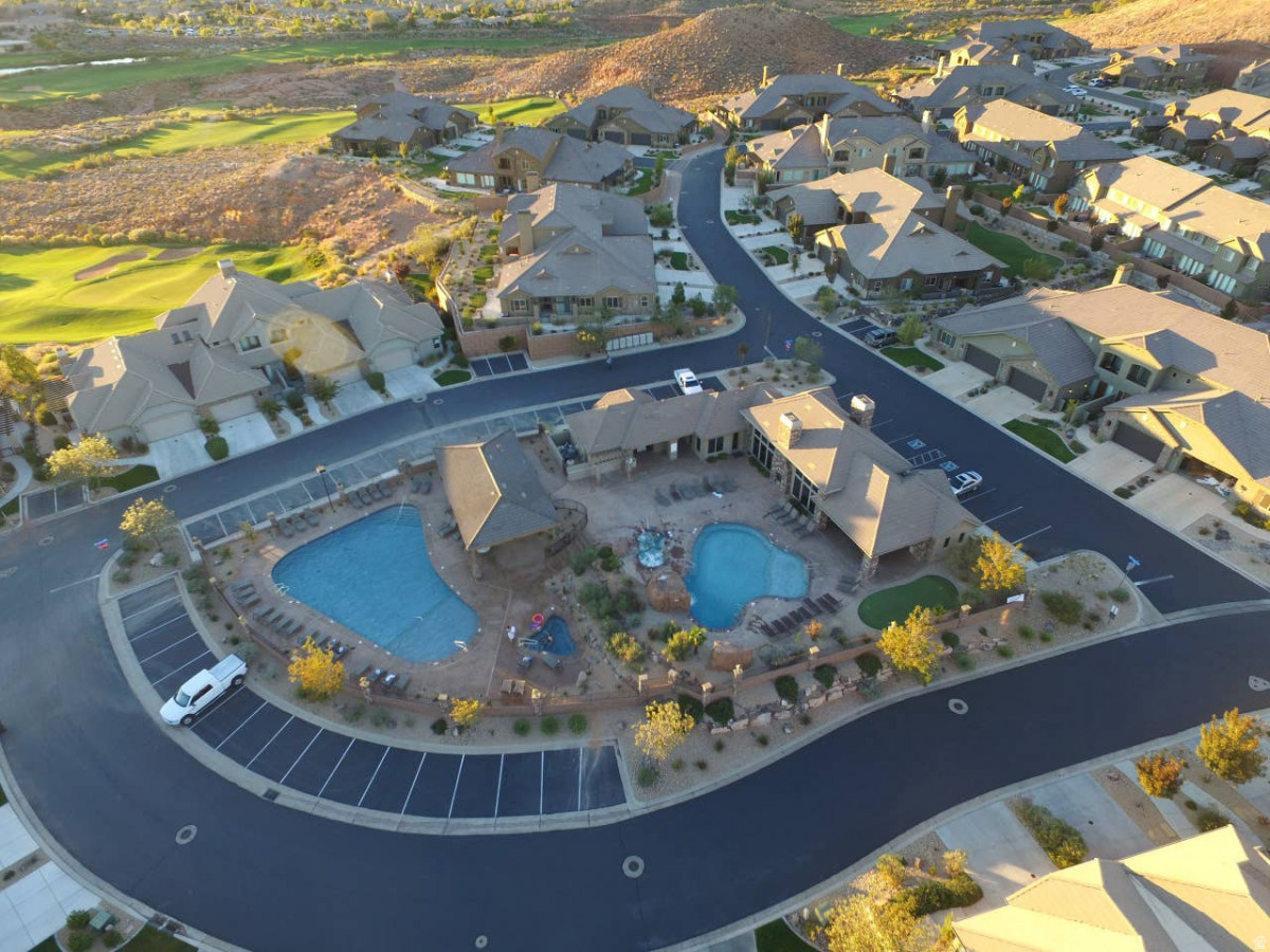 CORAL RIDGE TOWNHOMES PH 3-B - Residential