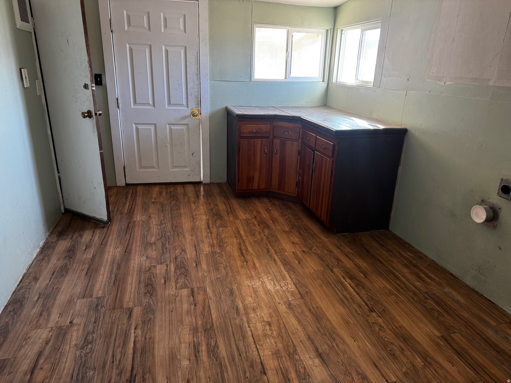 DAILEY MINOR - Residential