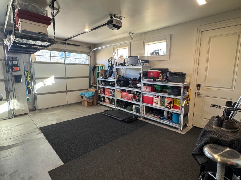 CRESTLINE - Residential