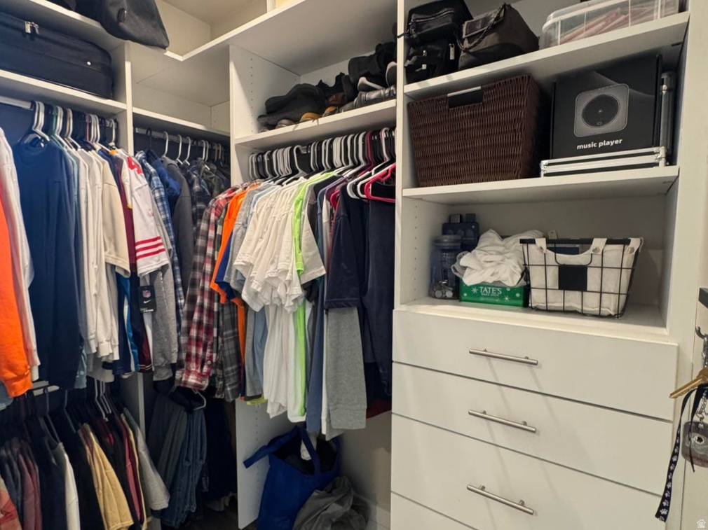 CRESTLINE - Residential