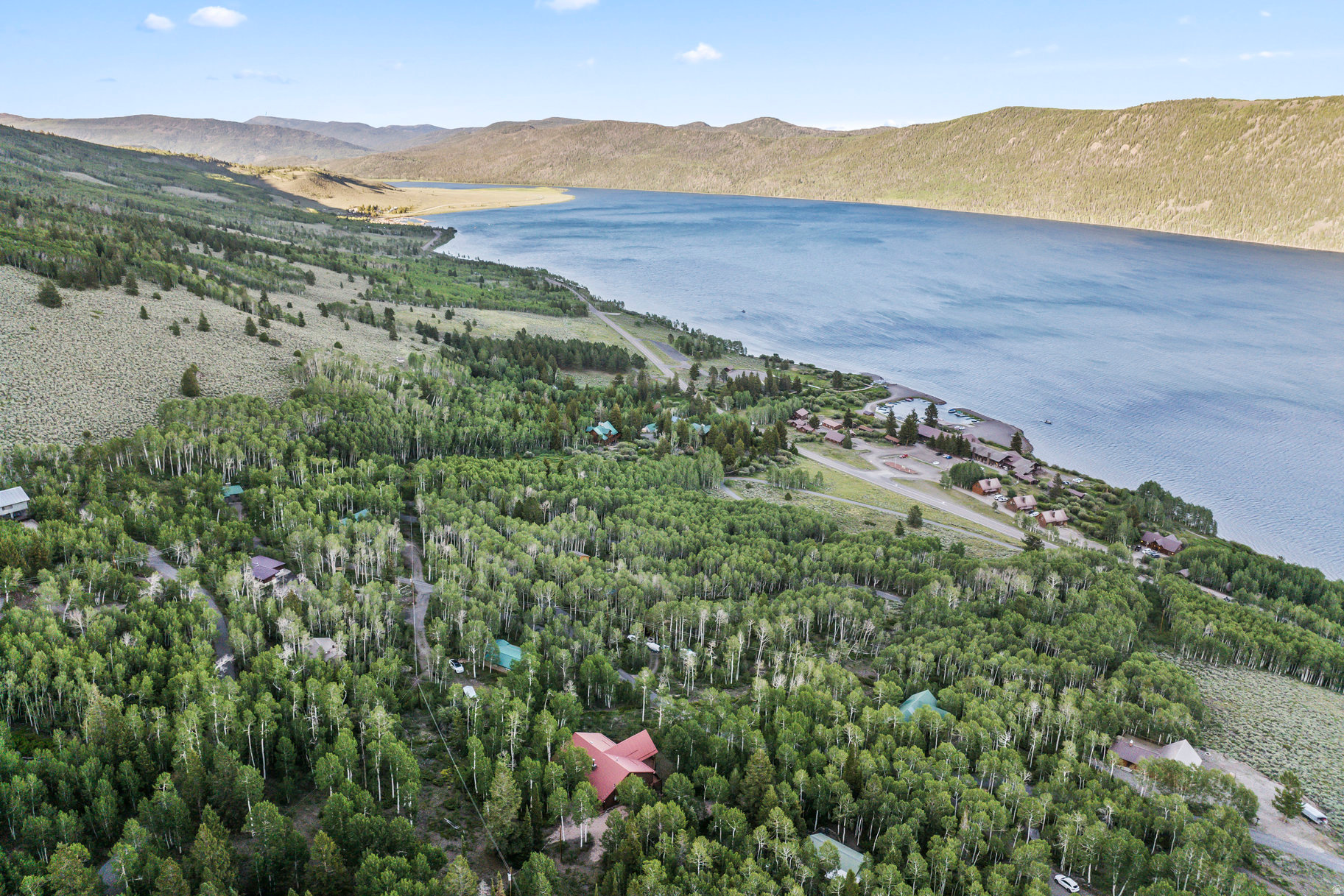 ASPEN HEART SUMMER HOMES - Residential