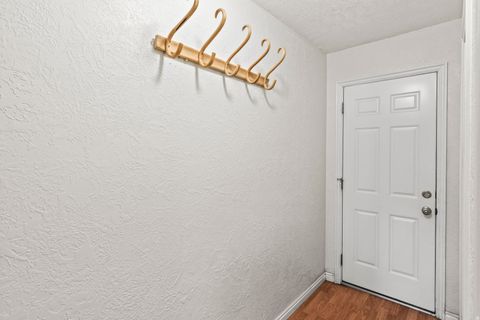 Tiny photo for 114 S JUNIPER DR, Richfield, UT 84701 (MLS # 2158933)