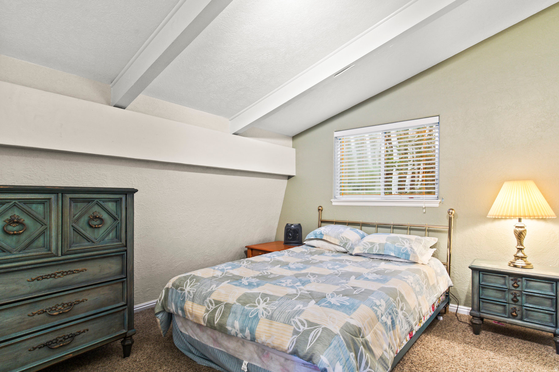ASPEN HEART SUMMER HOMES - Residential