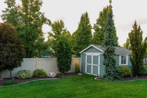 Tiny photo for 298 S 1150 W, Farmington, UT 84025 (MLS # 2128596)