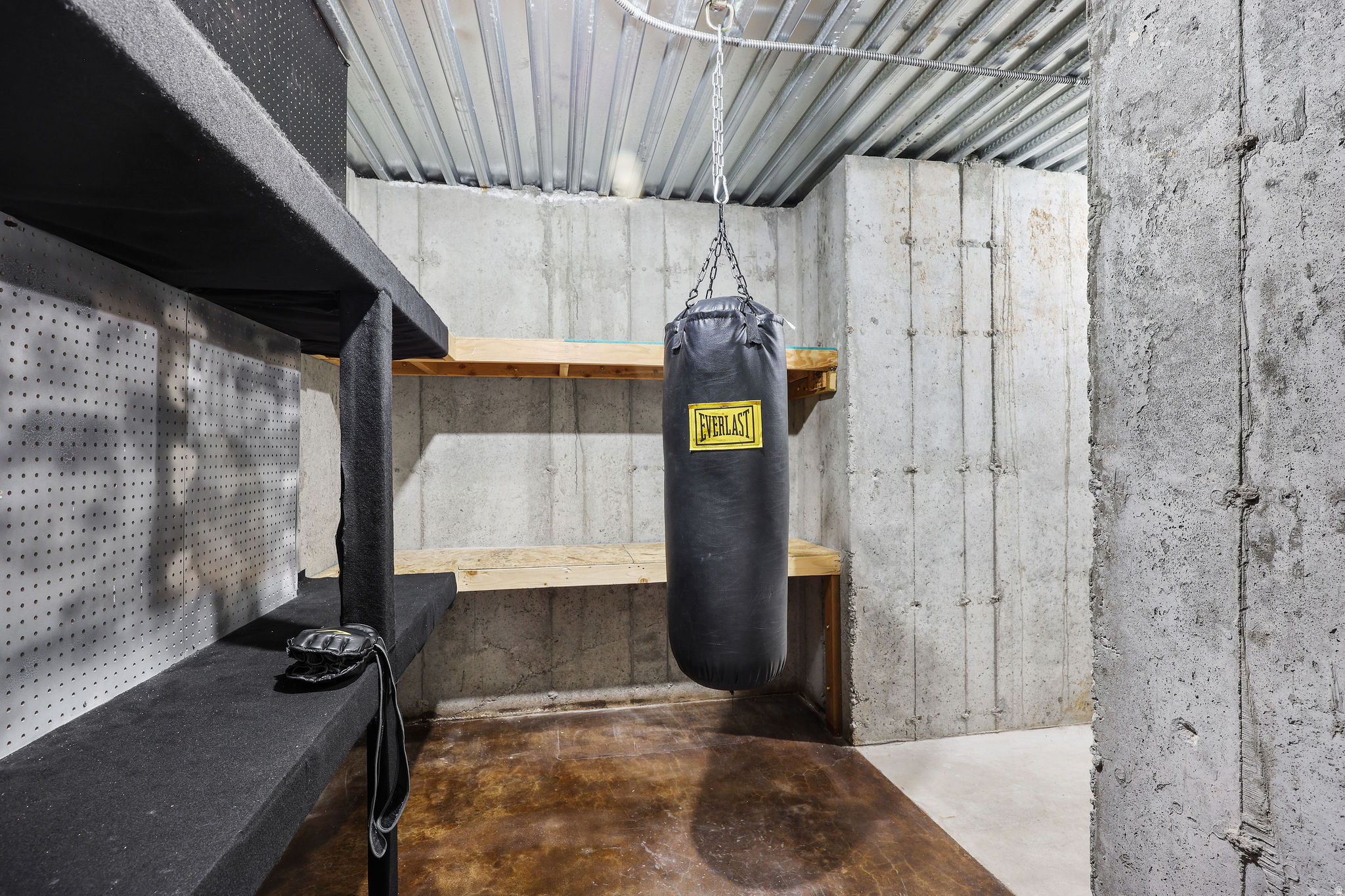 CHESTNUT FARMS - Residential