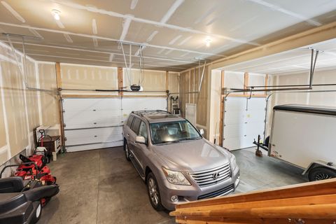 Tiny photo for 298 S 1150 W, Farmington, UT 84025 (MLS # 2128596)