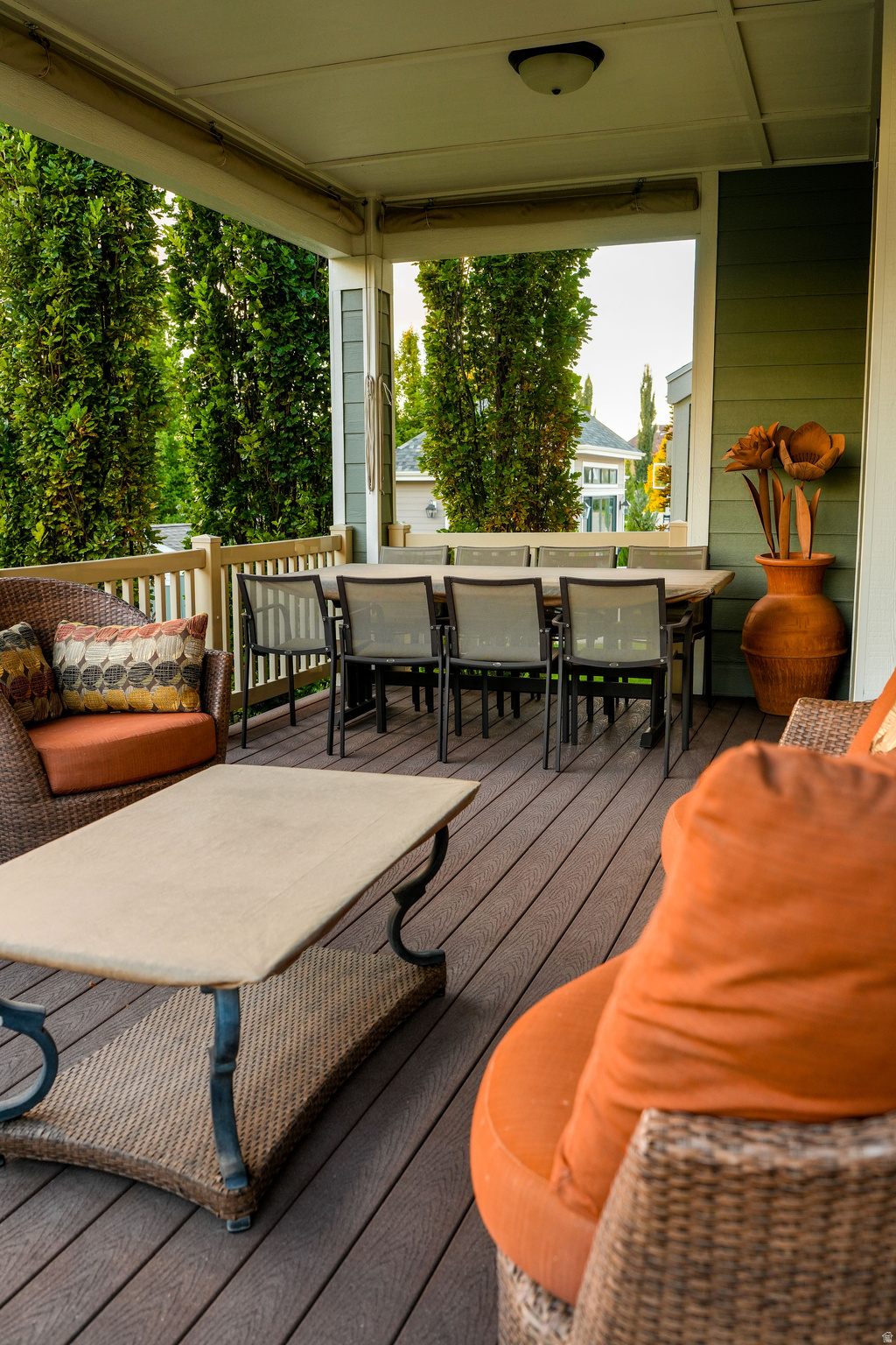 CHESTNUT FARMS - Residential