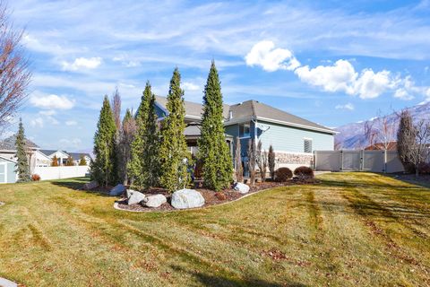 Tiny photo for 298 S 1150 W, Farmington, UT 84025 (MLS # 2128596)