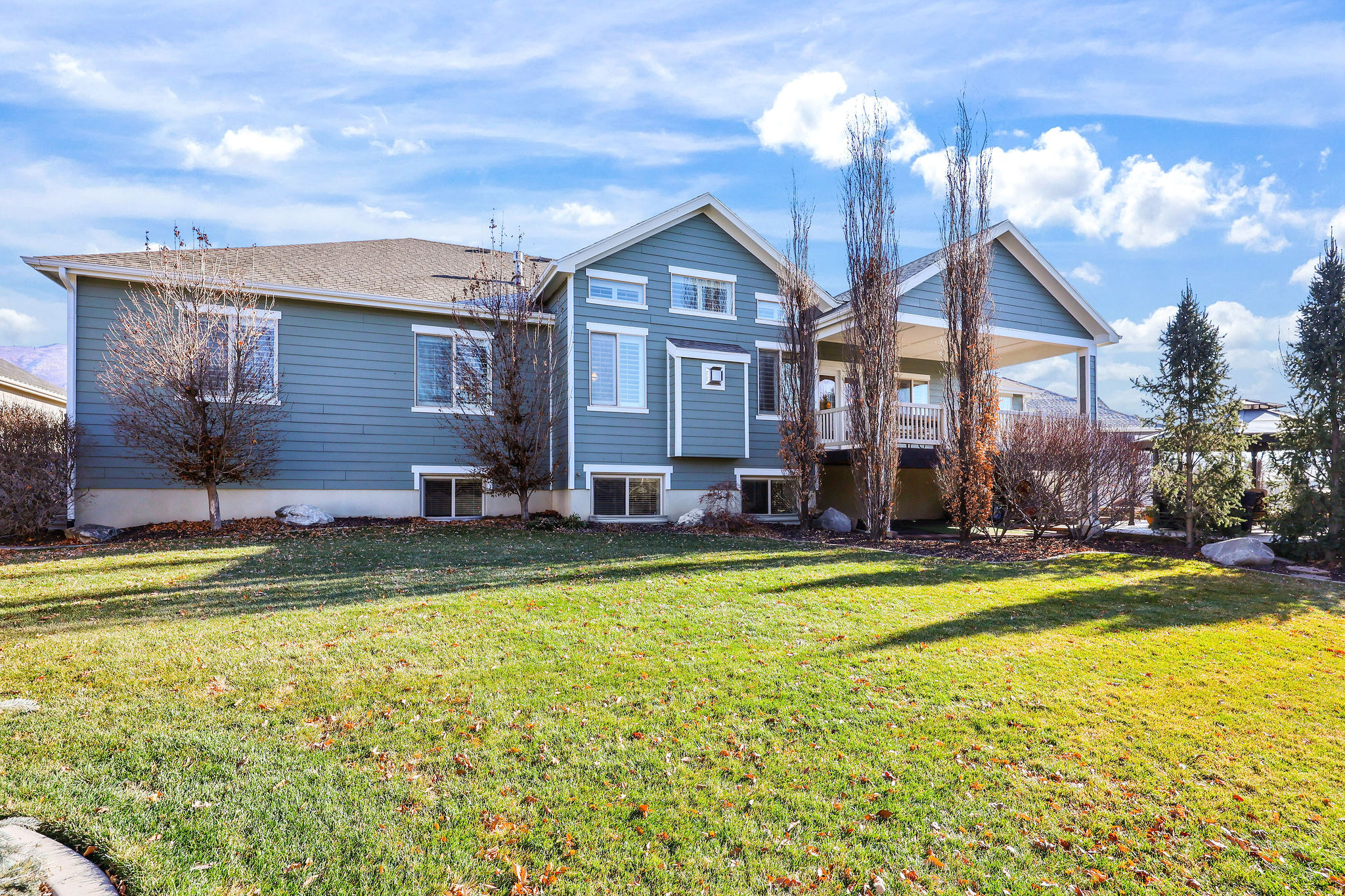 CHESTNUT FARMS - Residential