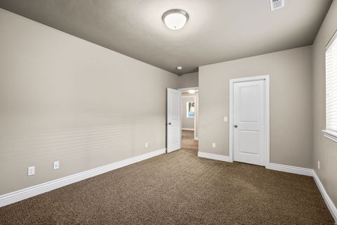 Tiny photo for 298 S 1150 W, Farmington, UT 84025 (MLS # 2128596)