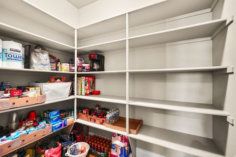 Tiny photo for 298 S 1150 W, Farmington, UT 84025 (MLS # 2128596)