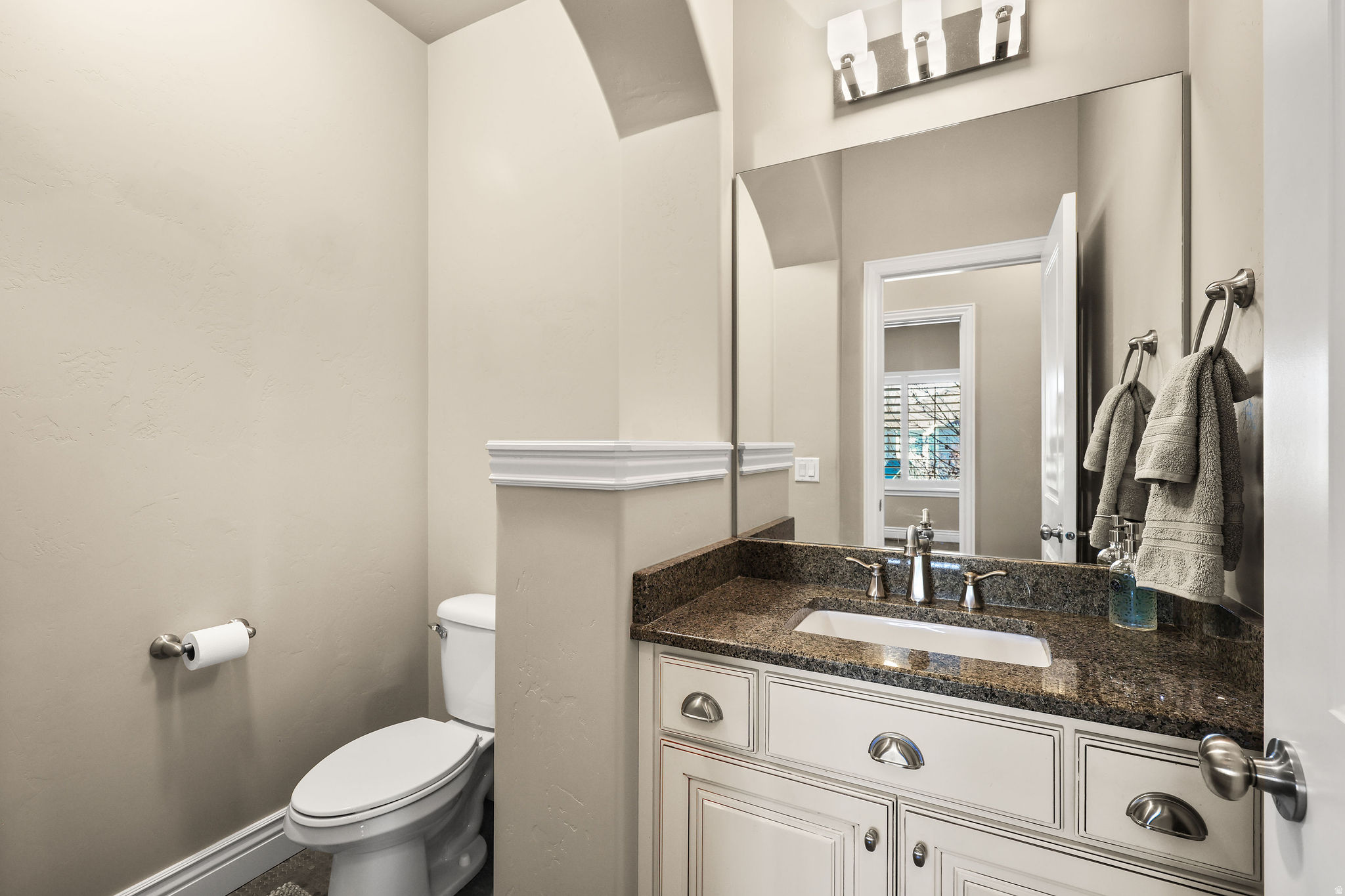 CHESTNUT FARMS - Residential