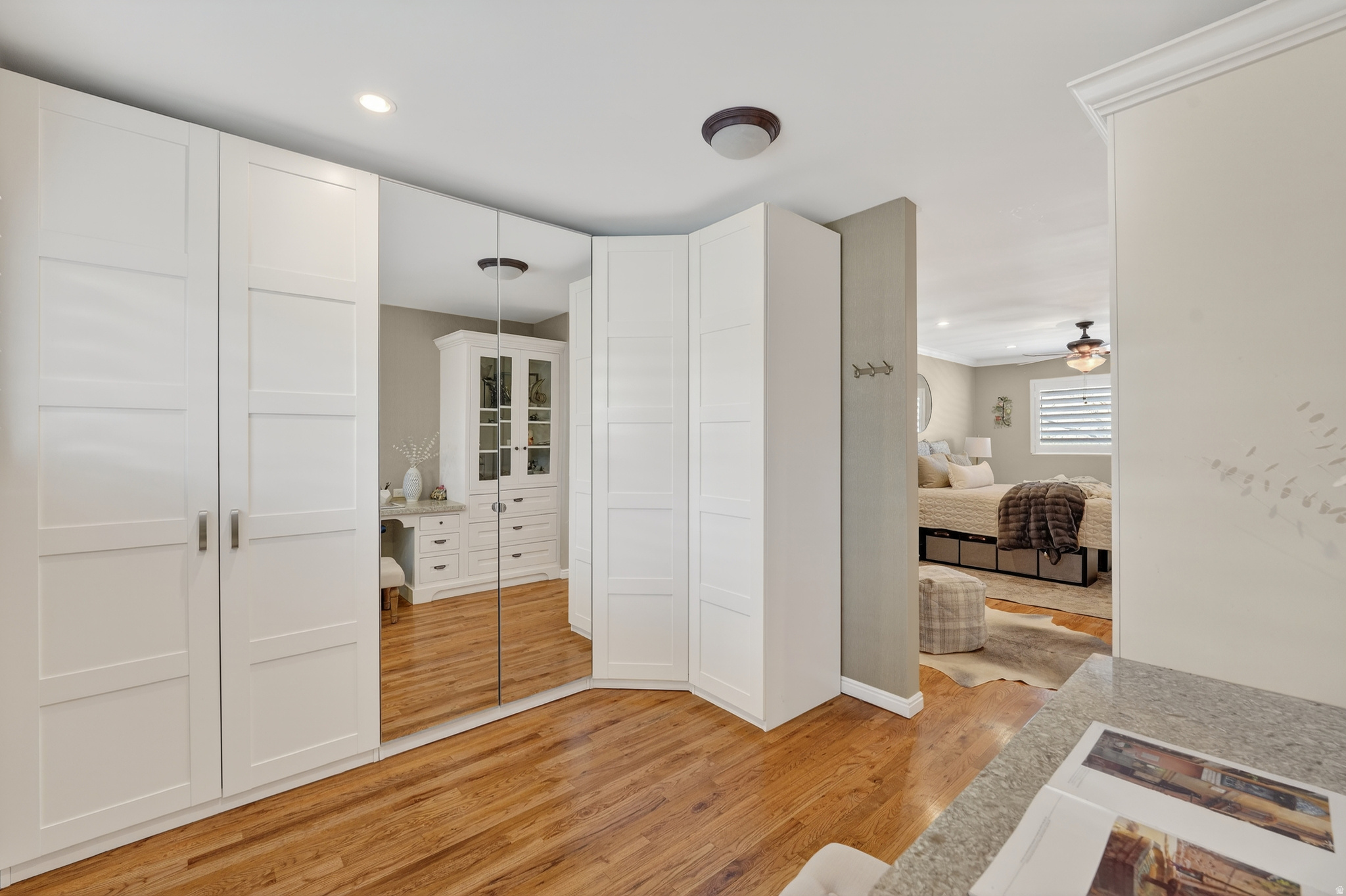 COUNTRY MANOR SUB - Residential