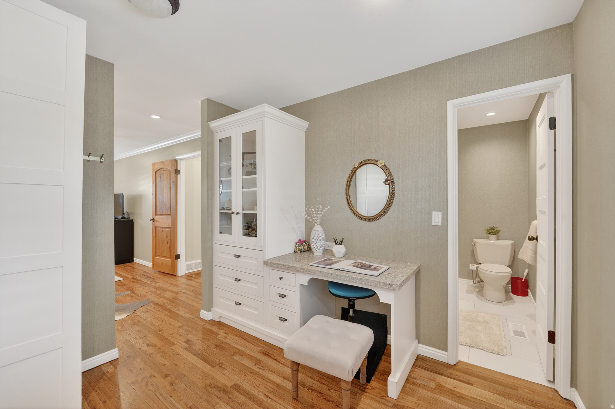 COUNTRY MANOR SUB - Residential