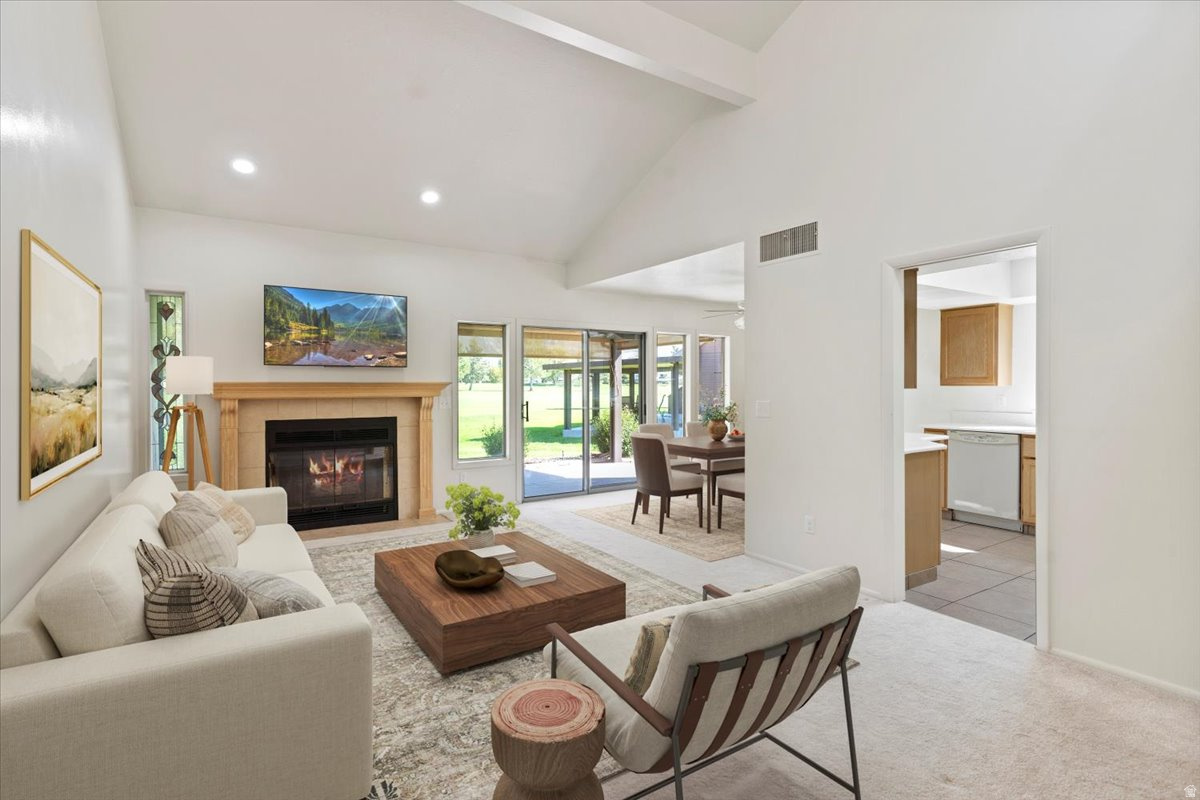 WHITE BARN - Residential Income