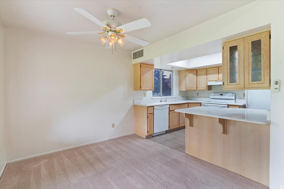 WHITE BARN - Residential Income