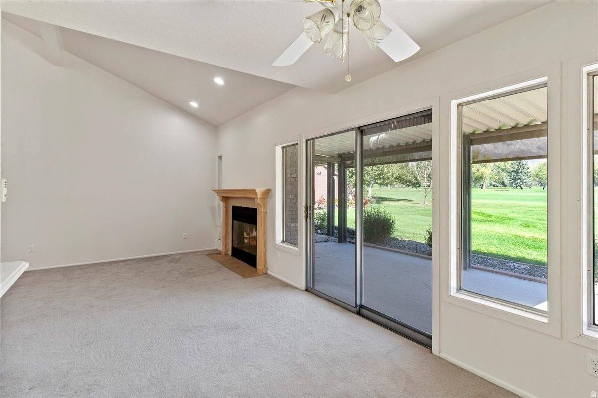 WHITE BARN - Residential Income