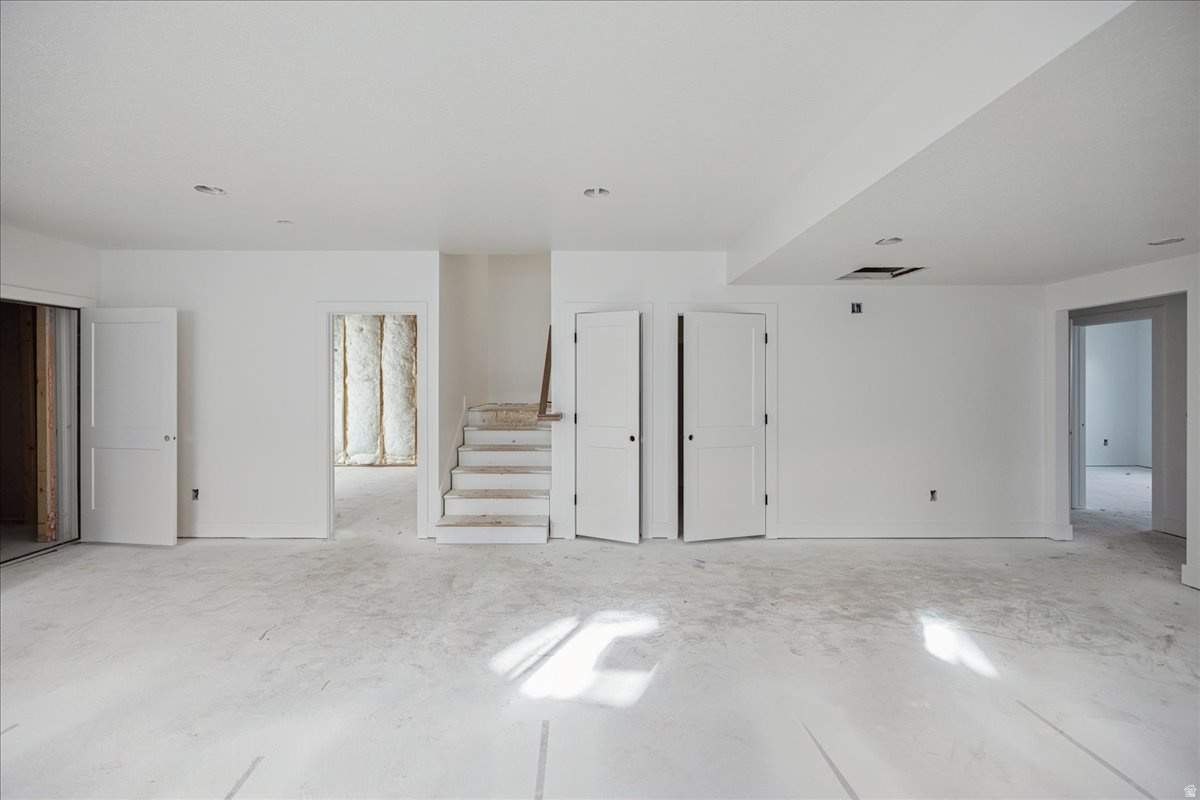 BEACON POINTE - Residential