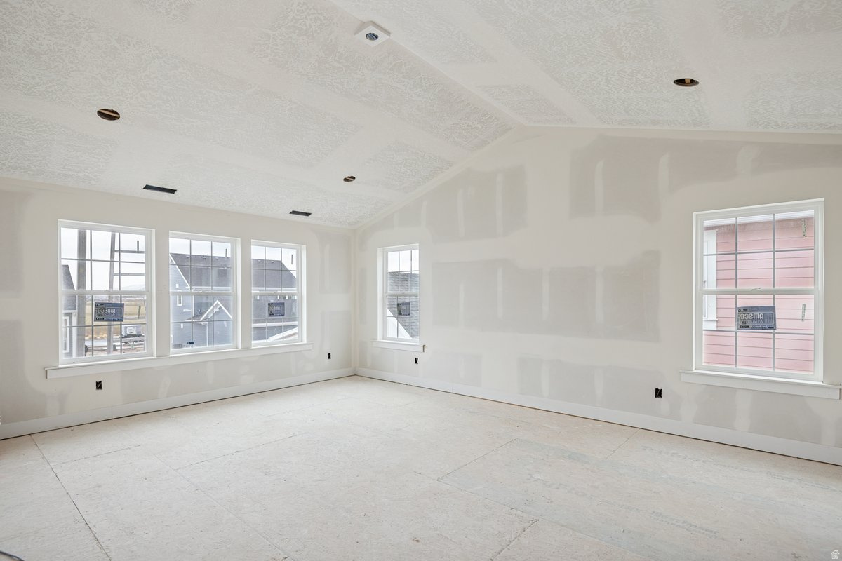 BEACON POINTE - Residential