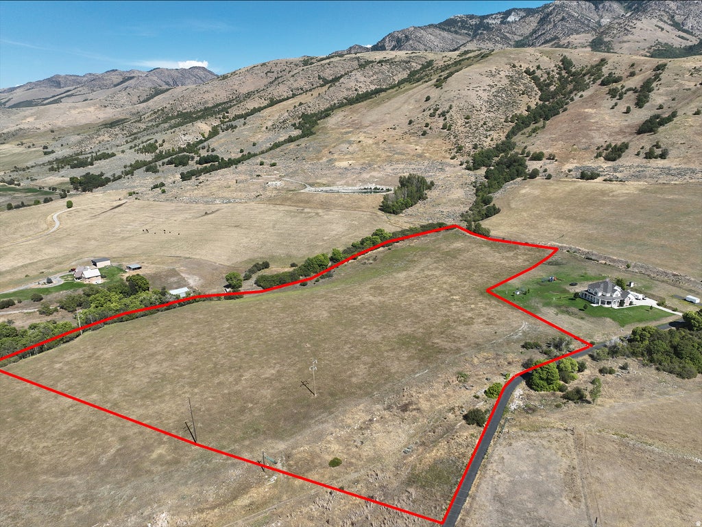 Photo of 2223 E MAPLE LEAF DR, Cove, UT 84320 (MLS # 2183623)