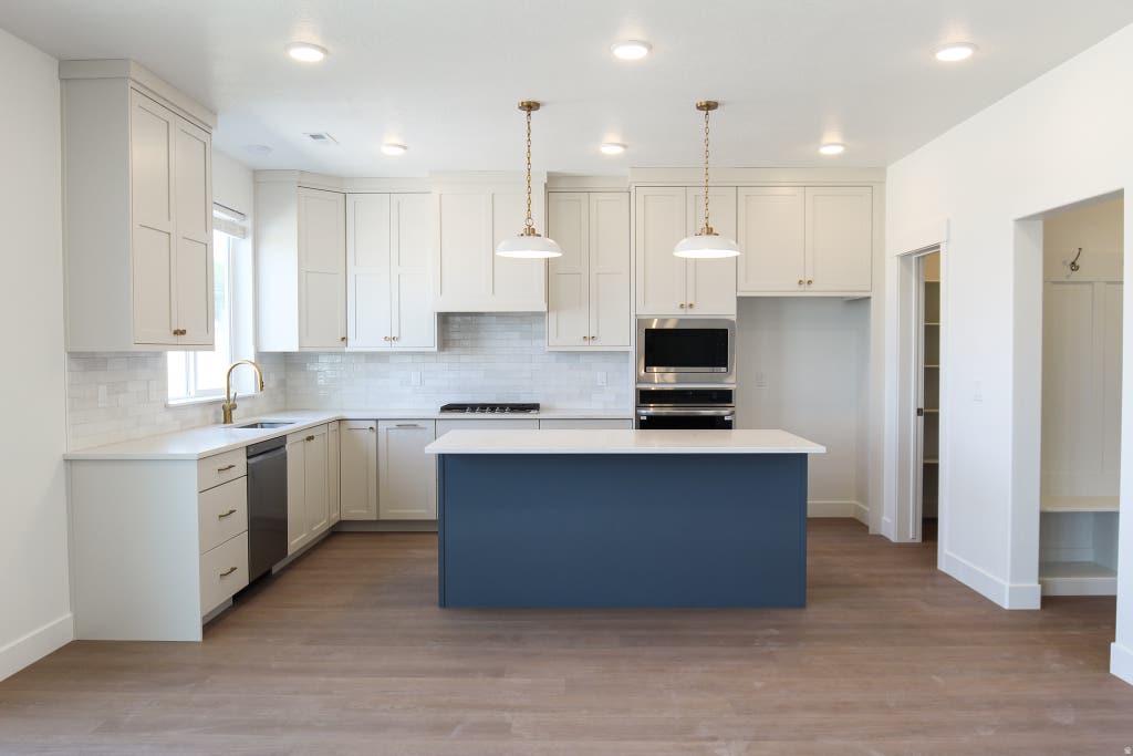 Photo of 155 W 510 N, Smithfield, UT 84335 (MLS # 2162258)