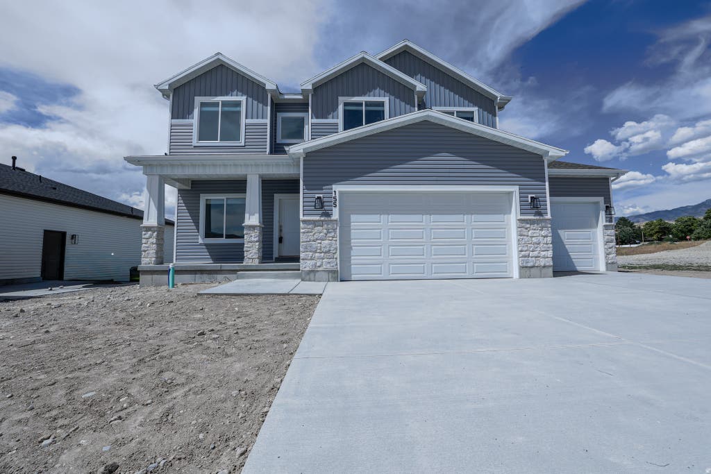 Photo of 155 W 510 N, Smithfield, UT 84335 (MLS # 2162258)