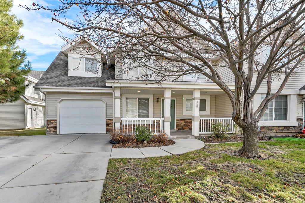 Photo of 1430 COBBLESTONE LN, Ogden, UT 84404 (MLS # 2139071)