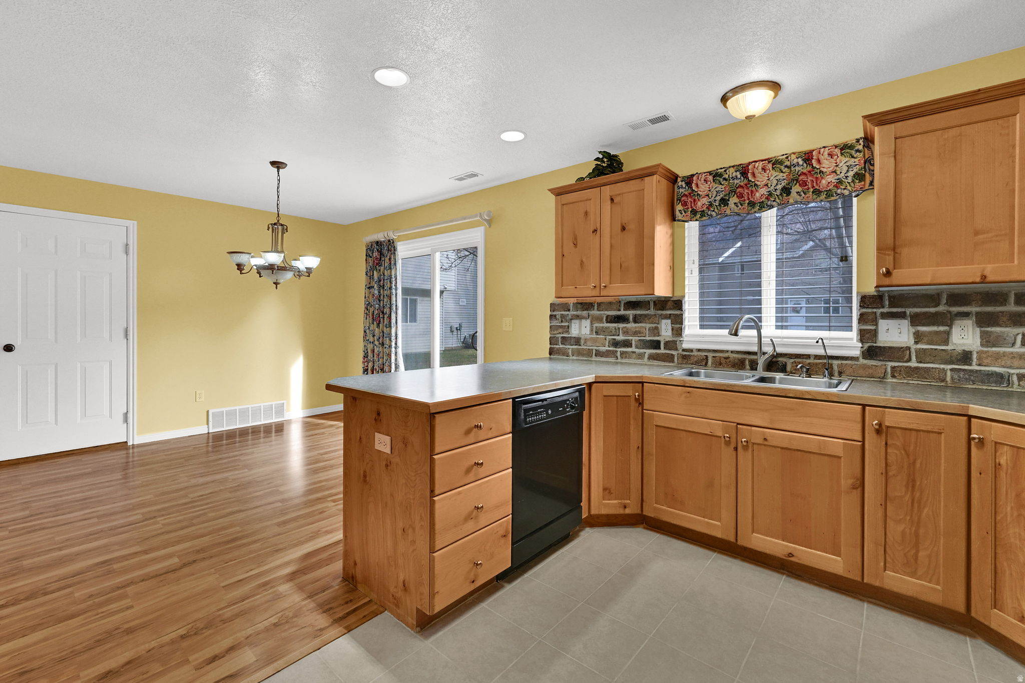 FARR ORCHARD - Residential