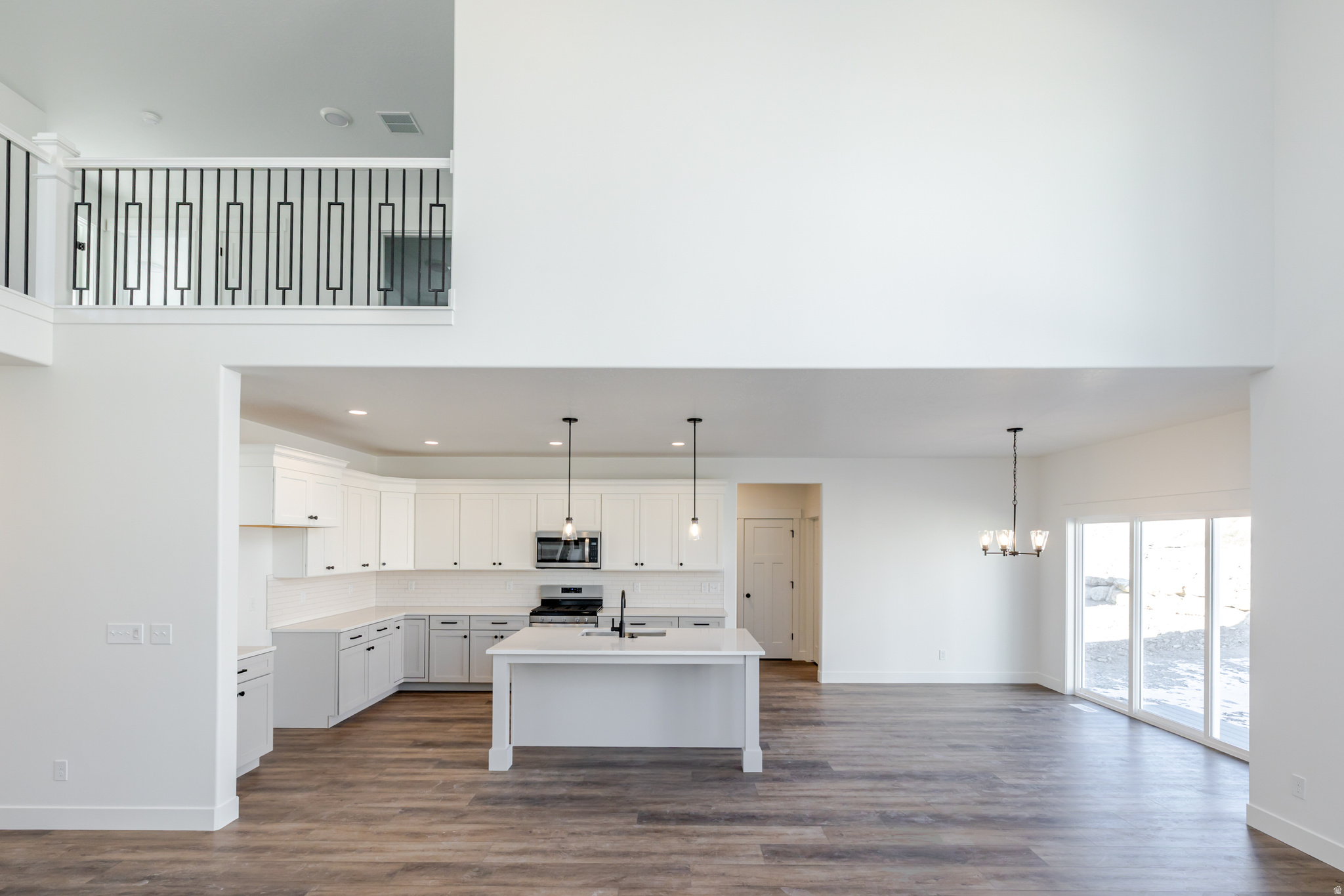 RIDGEHORNE - Residential