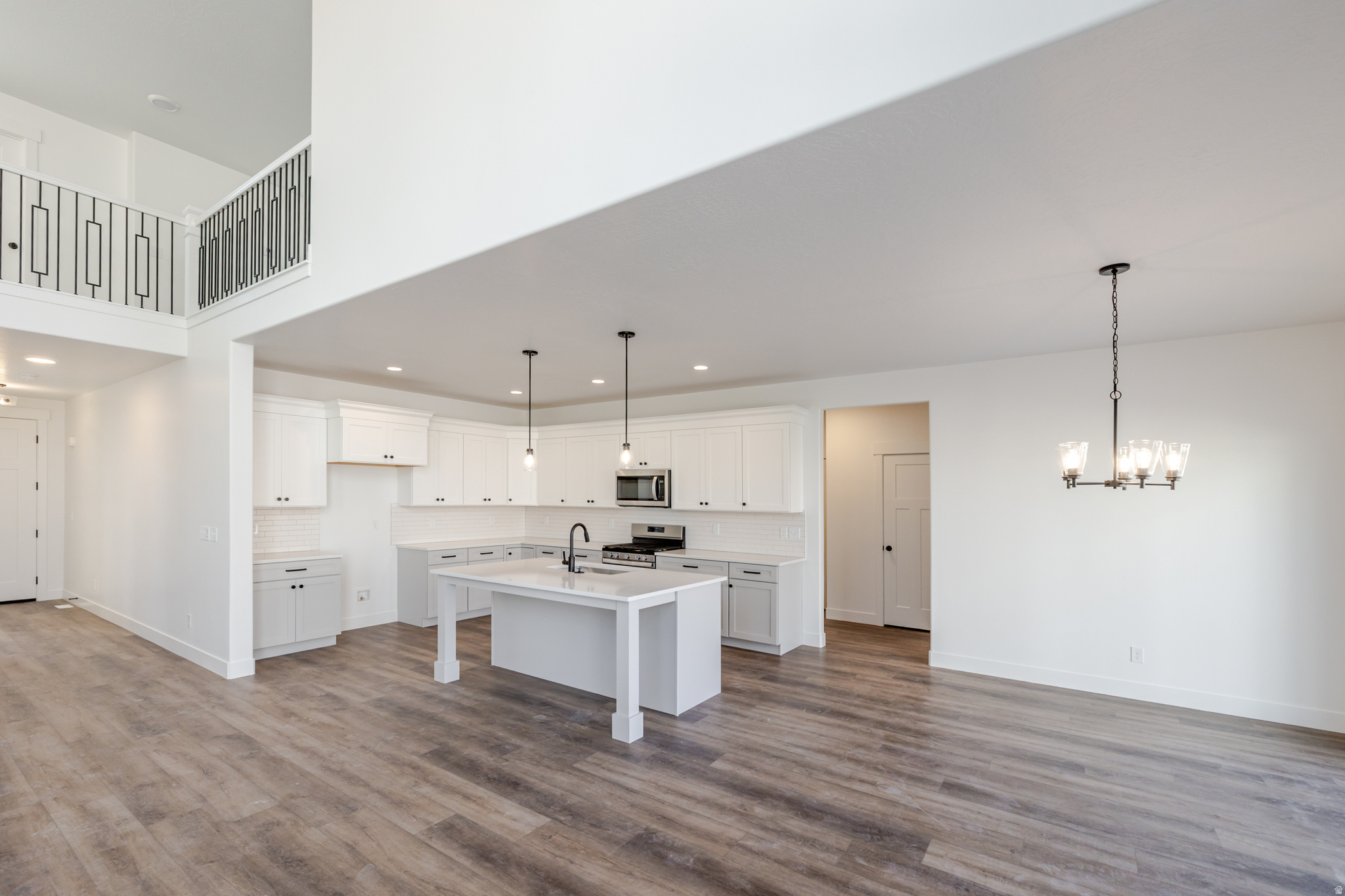 RIDGEHORNE - Residential