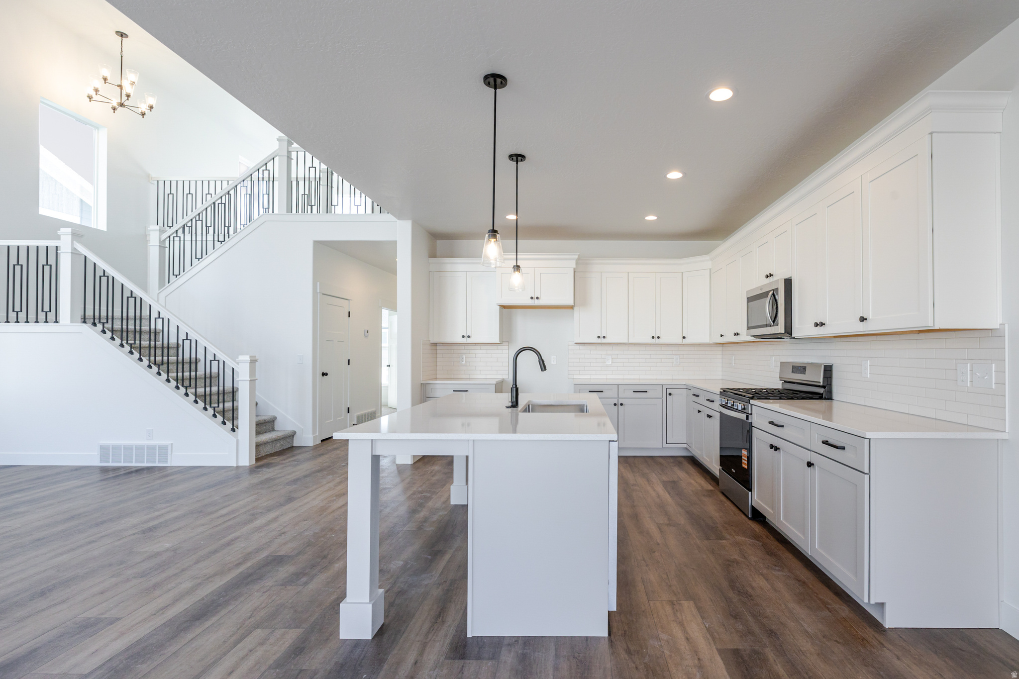 RIDGEHORNE - Residential