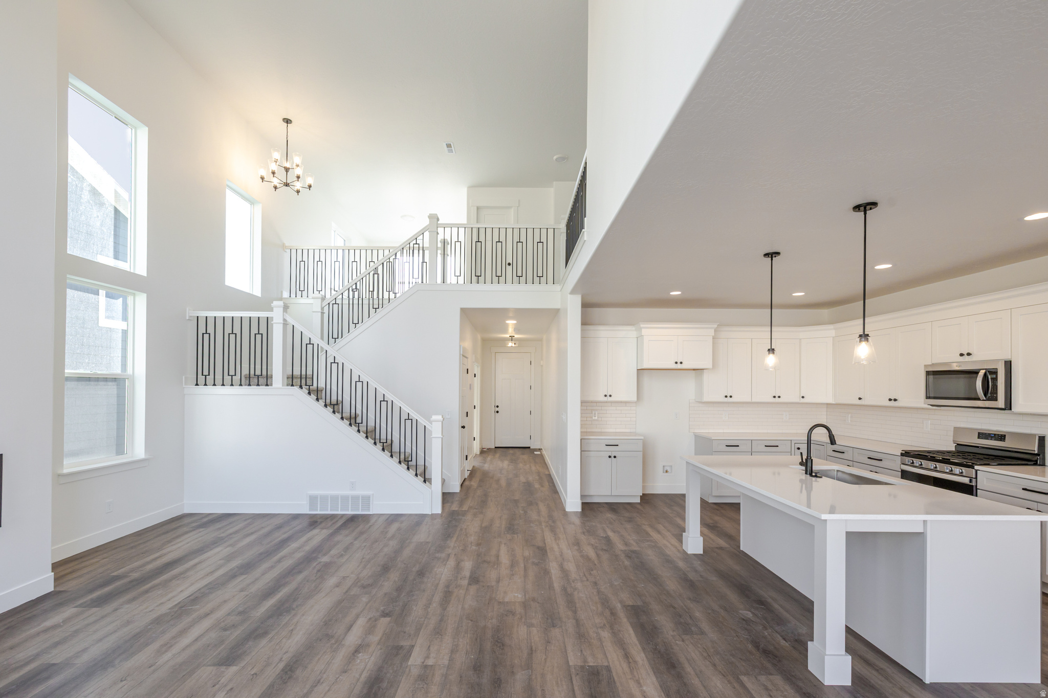 RIDGEHORNE - Residential