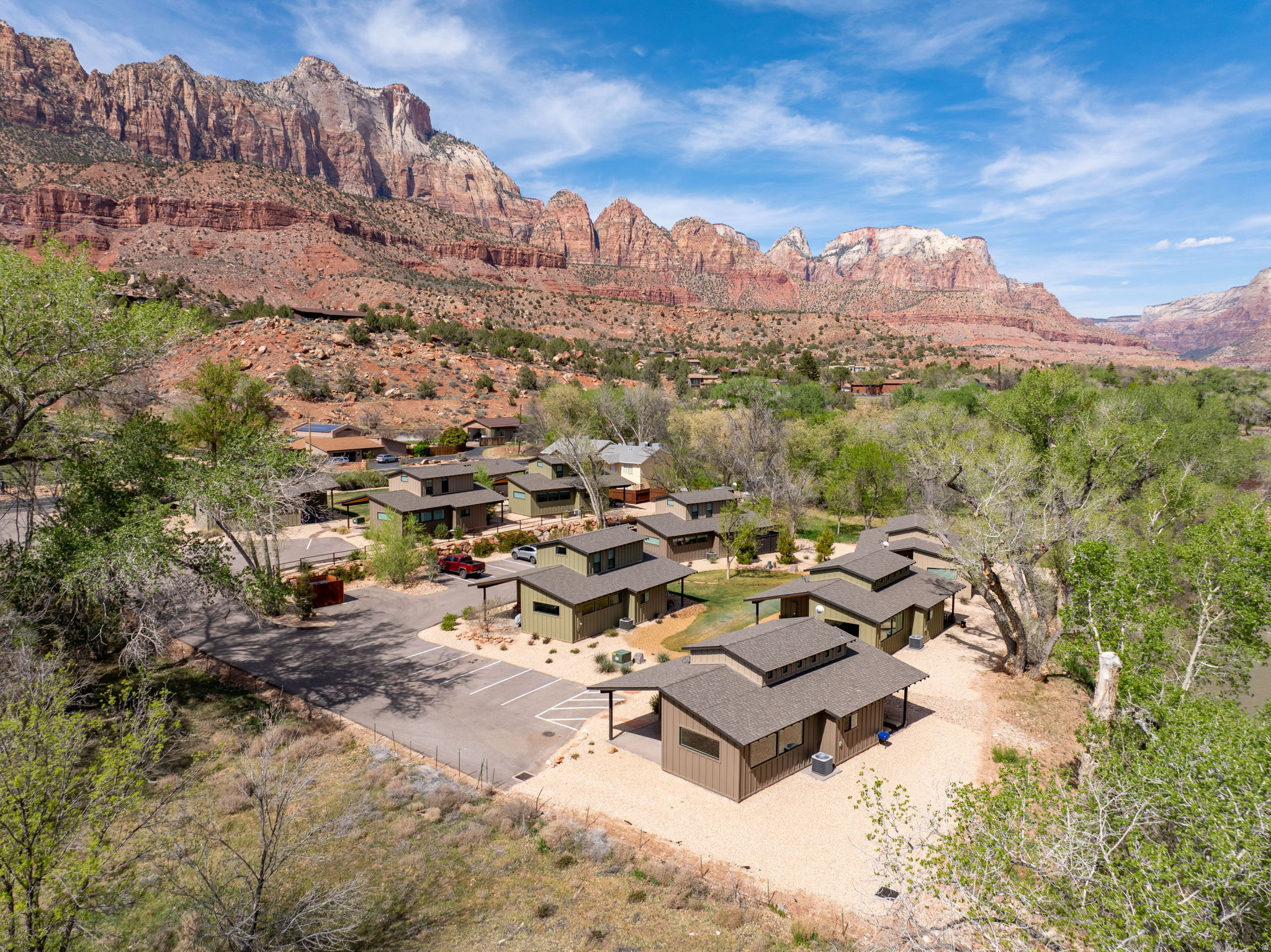 CANYON COTTONWOODS COTTAGES - Residential