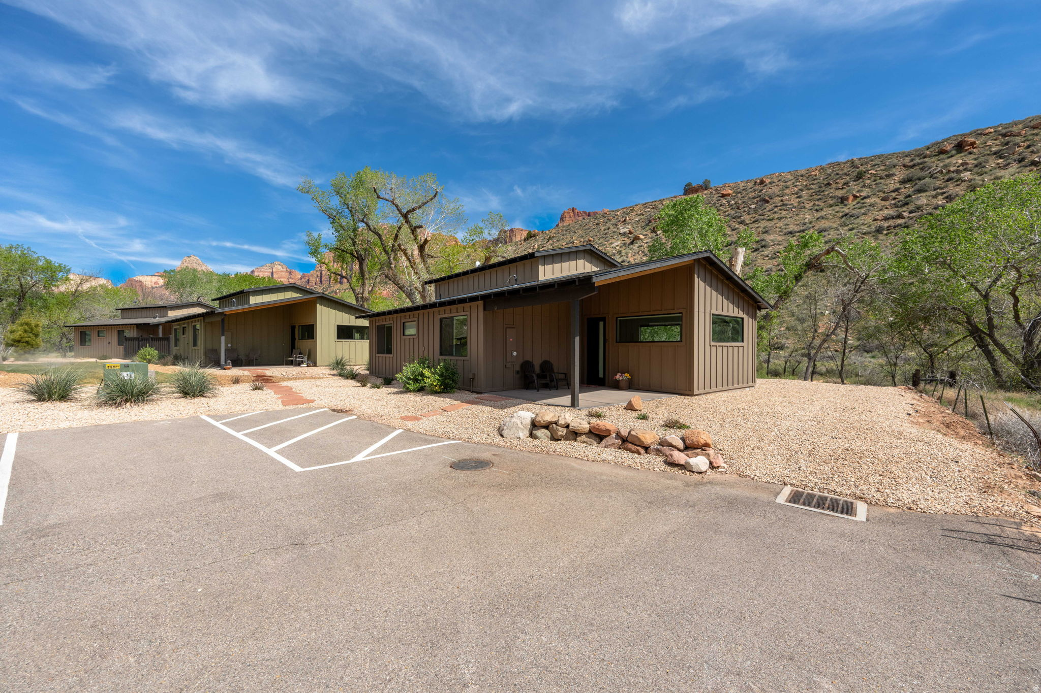 CANYON COTTONWOODS COTTAGES - Residential