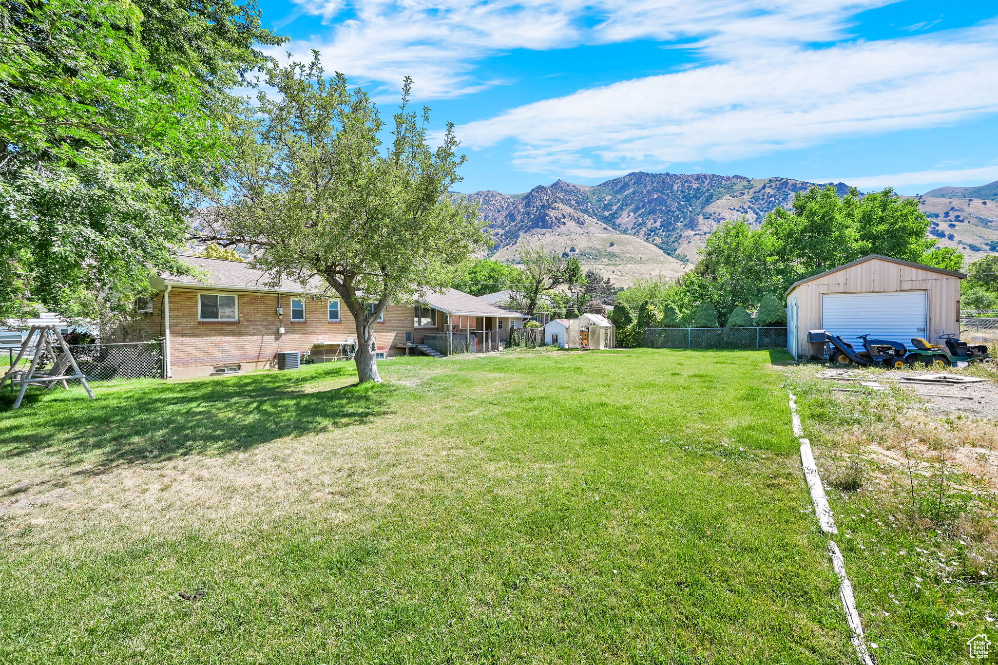 Brigham City, Utah 84302, United States, 6 Bedrooms Bedrooms, ,2 BathroomsBathrooms,Residential,Pending,154403