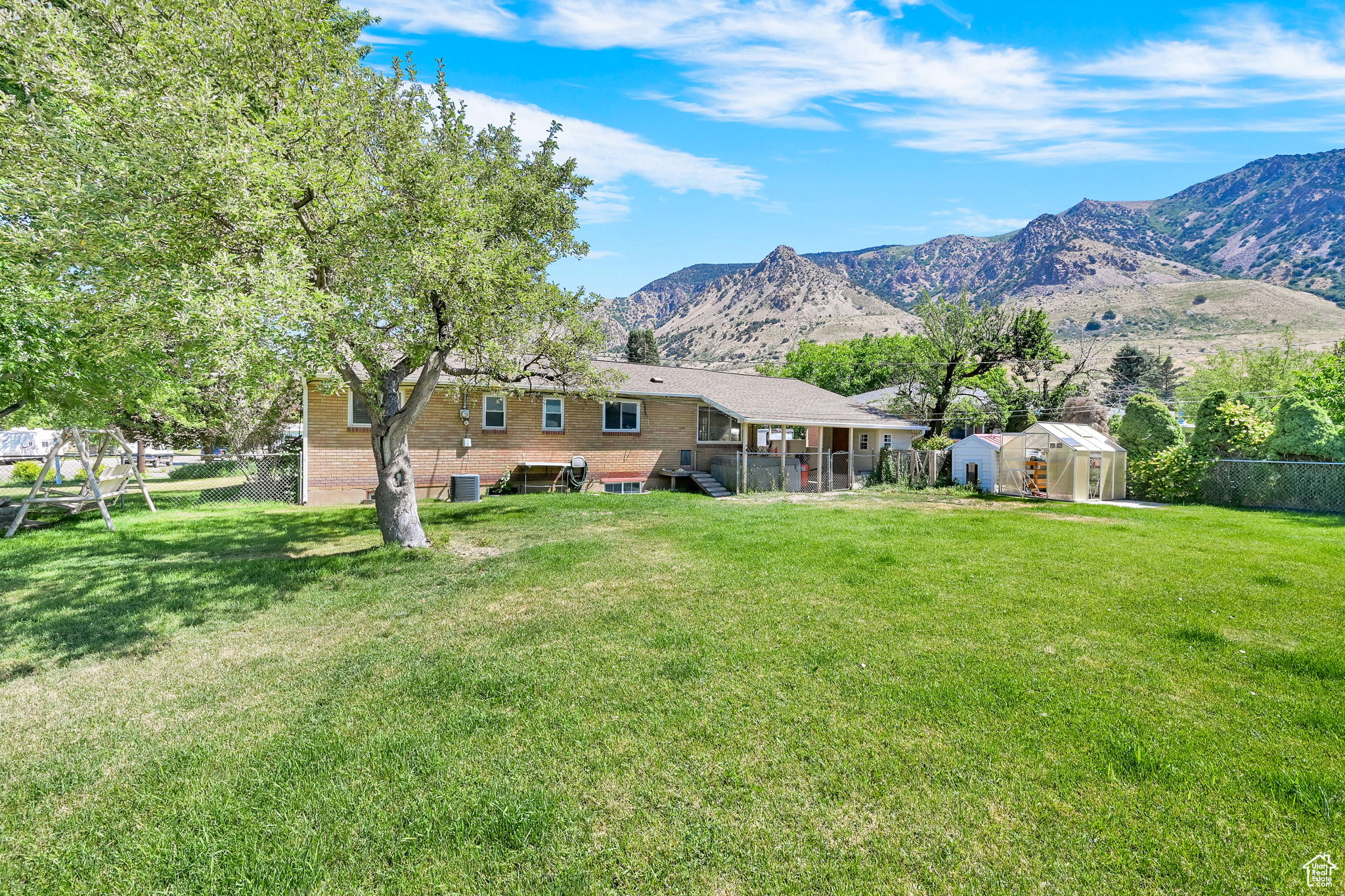 Brigham City, Utah 84302, United States, 6 Bedrooms Bedrooms, ,2 BathroomsBathrooms,Residential,Pending,154403