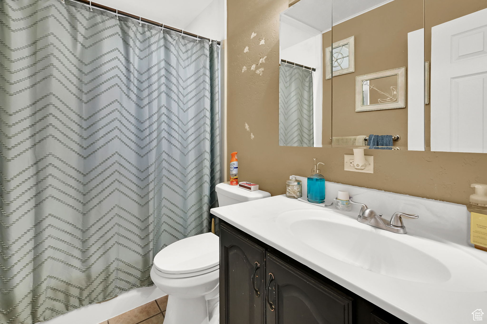 Brigham City, Utah 84302, United States, 6 Bedrooms Bedrooms, ,2 BathroomsBathrooms,Residential,Pending,154403