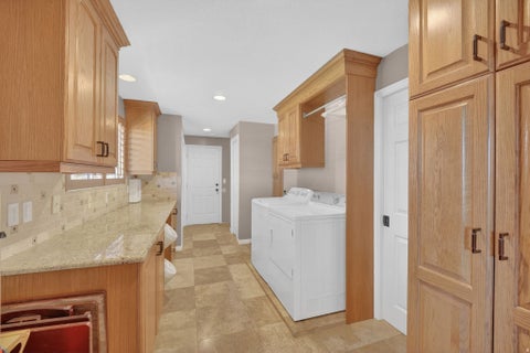 Tiny photo for 563 E 350 N, Bountiful, UT 84010 (MLS # 2163532)