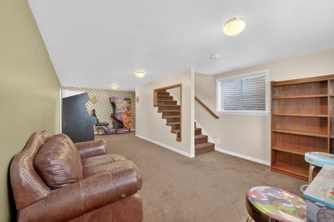 Tiny photo for 563 E 350 N, Bountiful, UT 84010 (MLS # 2163532)