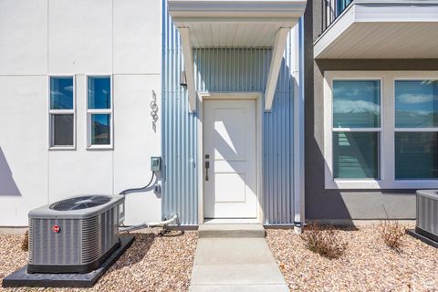 Tiny photo for 1091 S 2810 E, Spanish Fork, UT 84660 (MLS # 2061649)