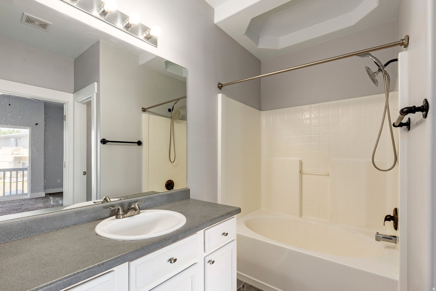 ASPEN SPRINGS - Residential