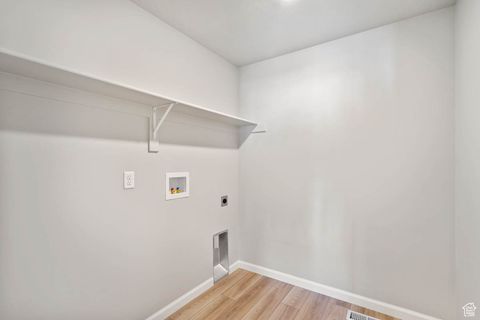 Tiny photo for 43 E BROADWAY DR #1038, Saratoga Springs, UT 84045 (MLS # 2111378)