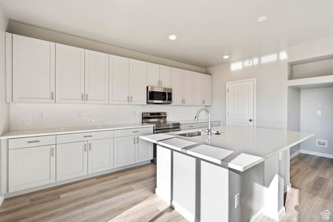 Tiny photo for 43 E BROADWAY DR #1038, Saratoga Springs, UT 84045 (MLS # 2111378)