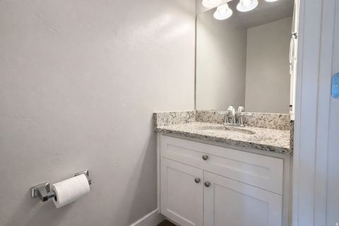 Tiny photo for 1621 N 1300 E, Payson, UT 84651 (MLS # 2138087)