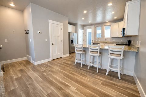 Photo of 1621 N 1300 E, Payson, UT 84651 (MLS # 2138087)