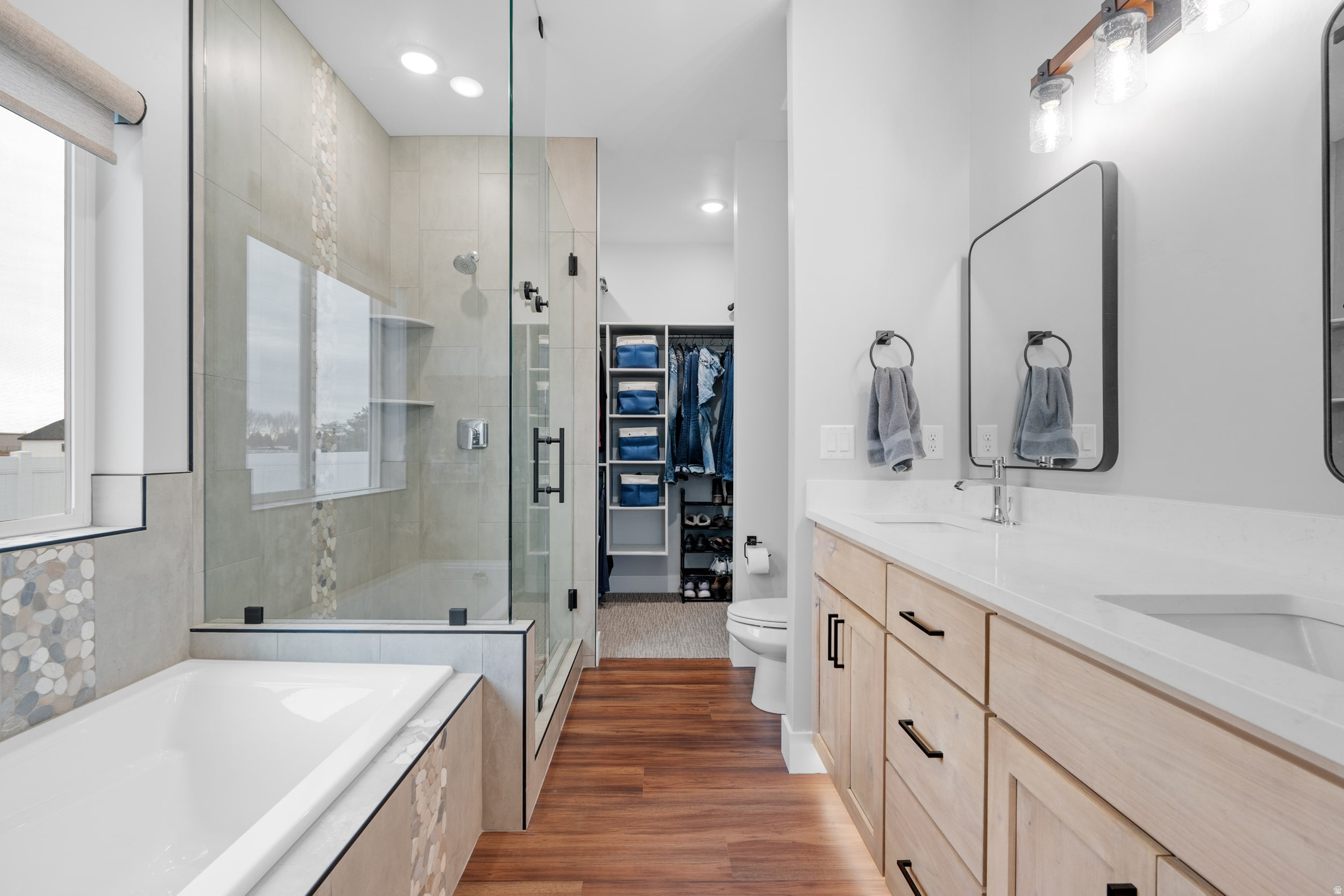 MT STERLING FARMS - Residential